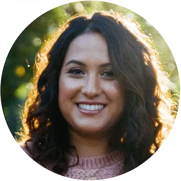 Portrait of Liz Groves